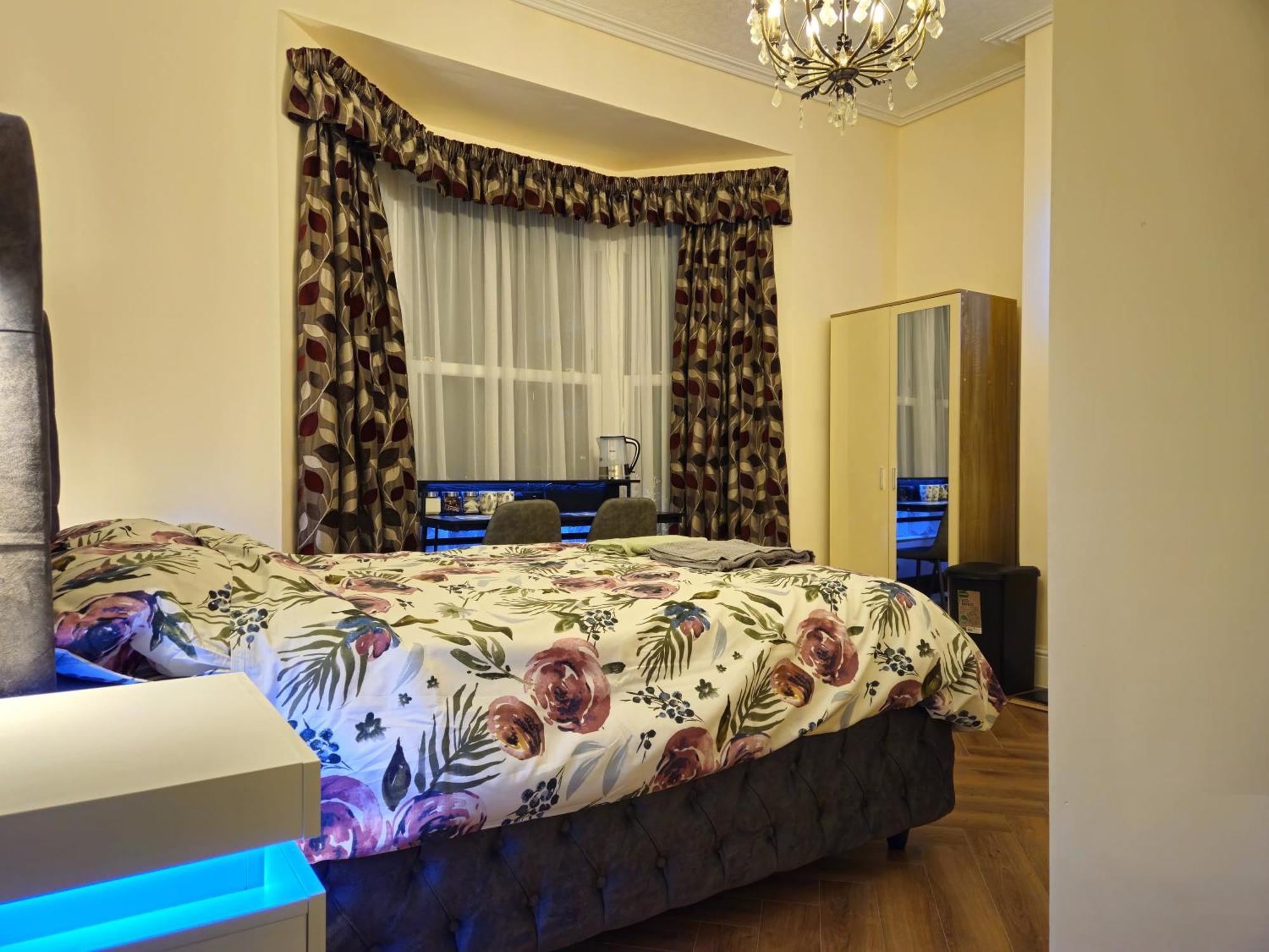 Modern En-Suite Doubles In Boston Town Spacious & Contemporary Rooms Exterior foto